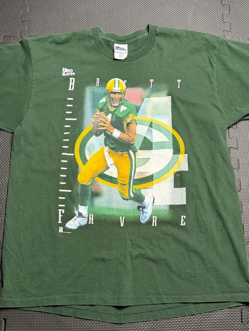 Pro Player Green Bay Packers Brett Favre Size XXL Vintage T-Shirt